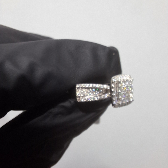 925 Sterling Silver Moissanite Women's Ring Size 7 - Picture 2 of 5